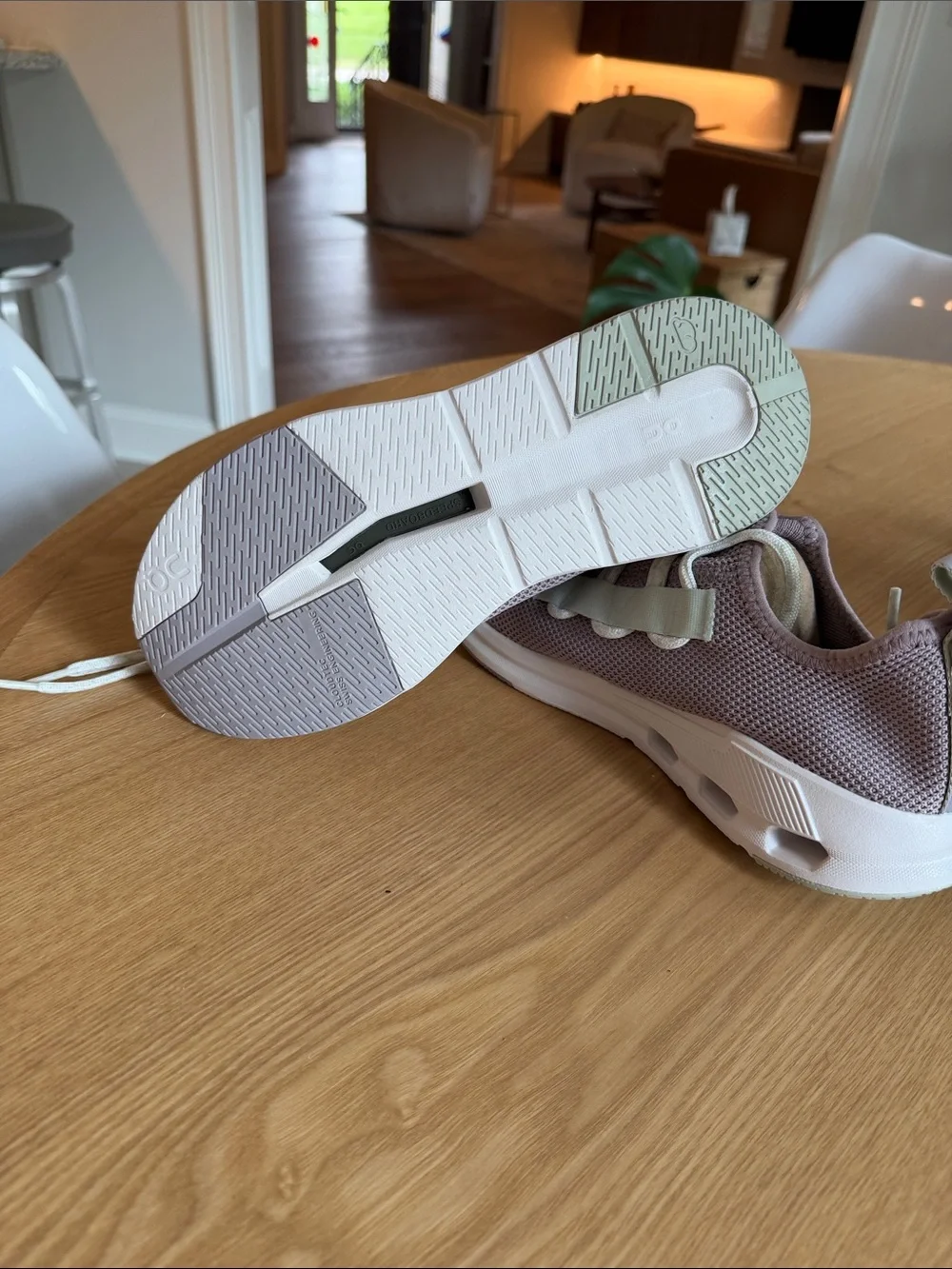 Women’s On Cloud Cloudeasy Sneakers Aloe/Heron size 9M